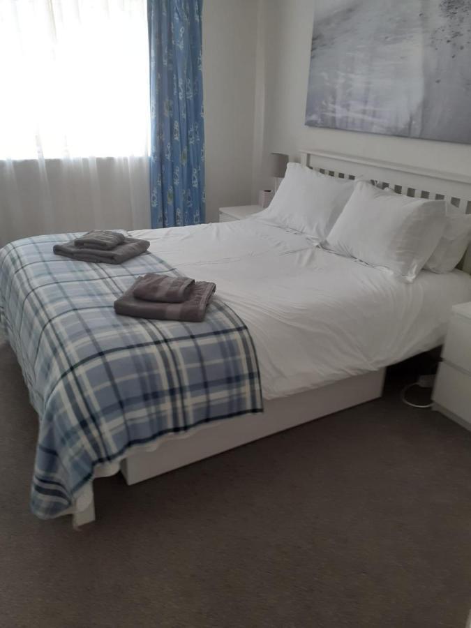 Trafalgar, Lovely Ground Floor Flat With Outside Patio Garden, Minutes Walk To Seafront Seaview Zewnętrze zdjęcie