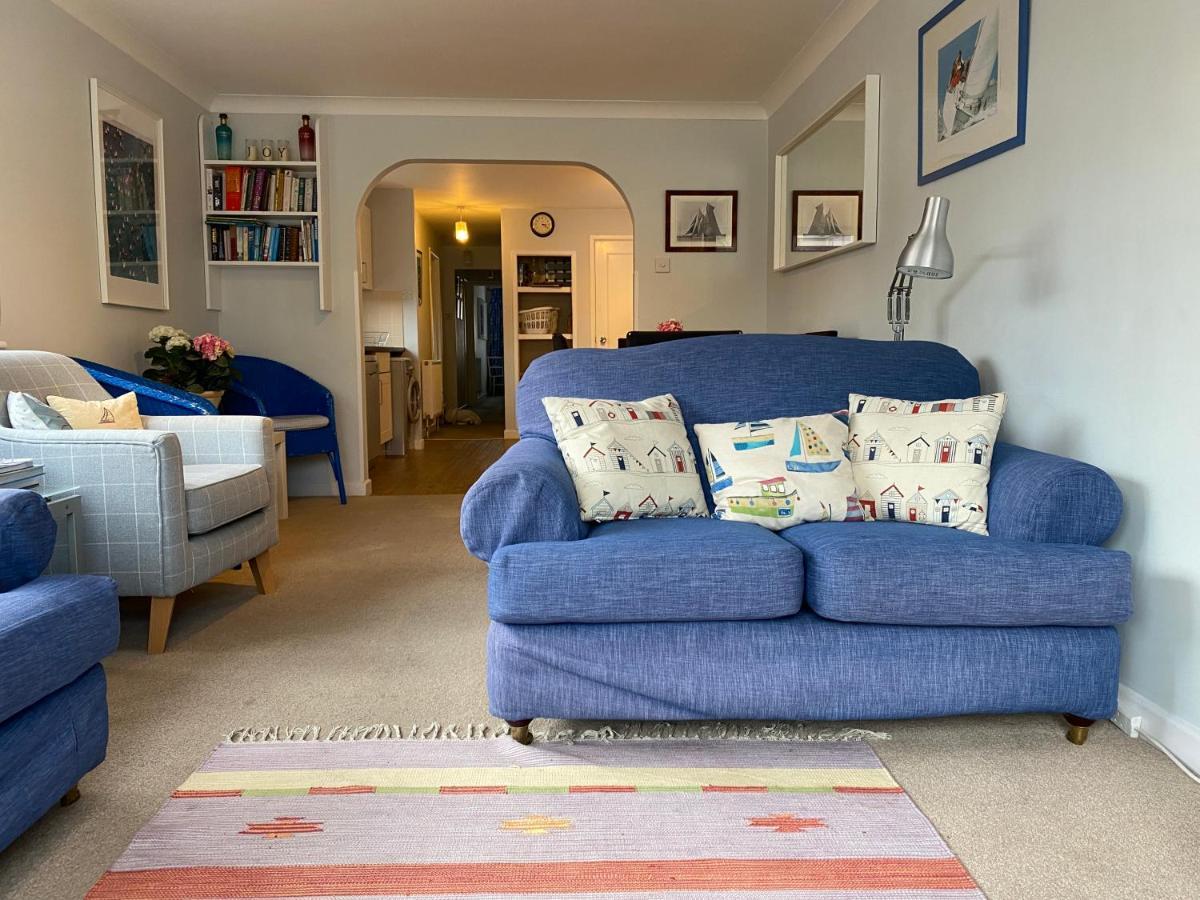 Trafalgar, Lovely Ground Floor Flat With Outside Patio Garden, Minutes Walk To Seafront Seaview Zewnętrze zdjęcie